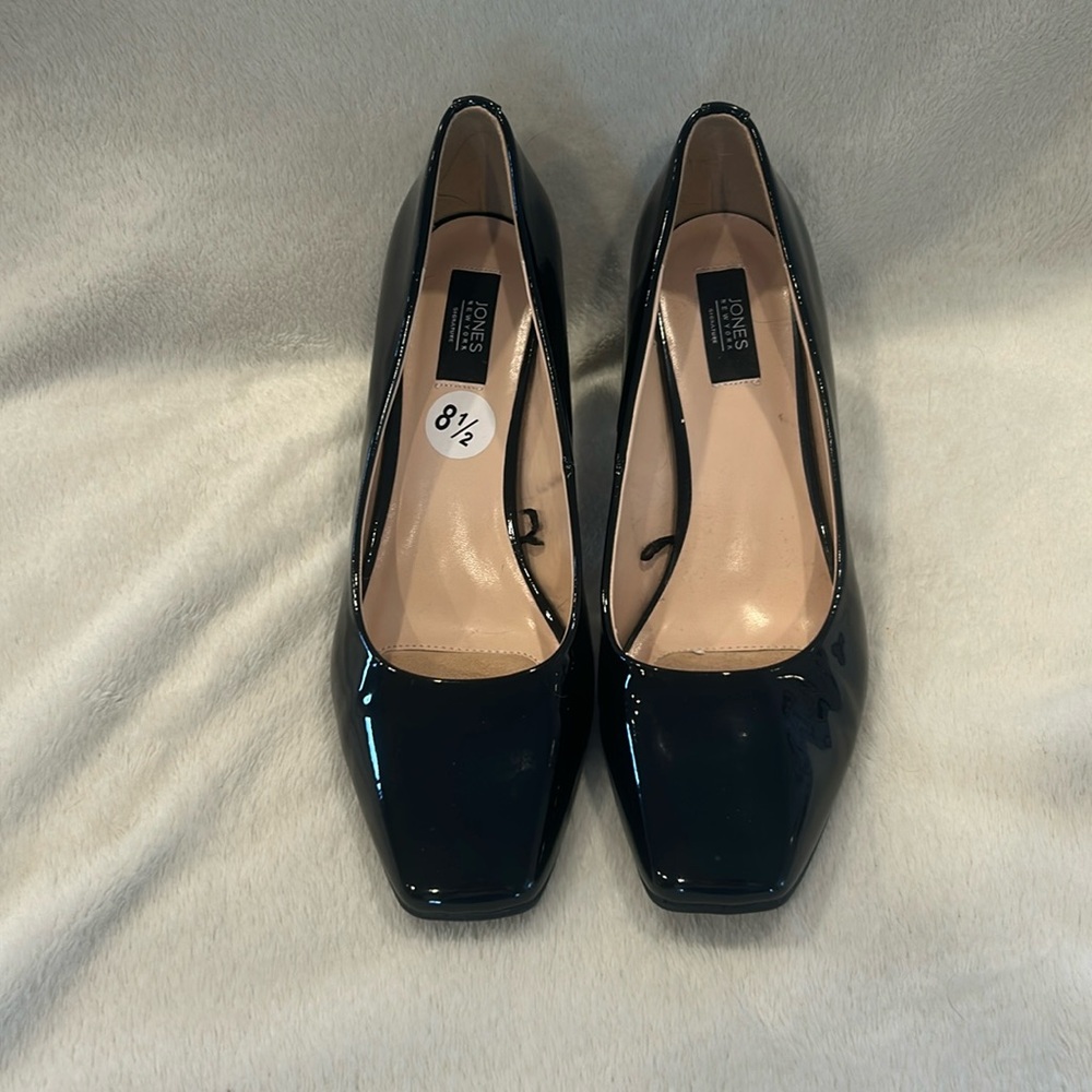 Jones New York patent leather heels